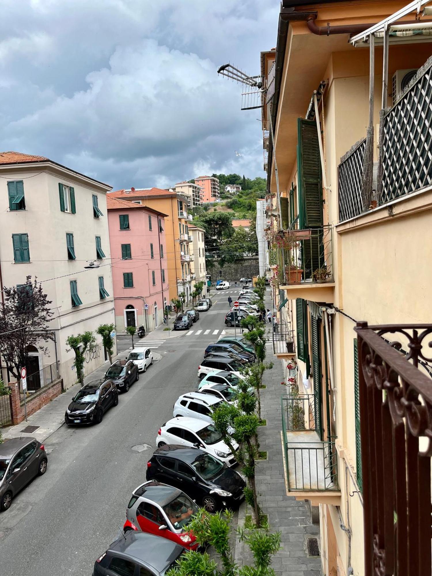 Ca Nell'Umbertino - A 150 Mt Dalla Stazione La Spezia Buitenkant foto